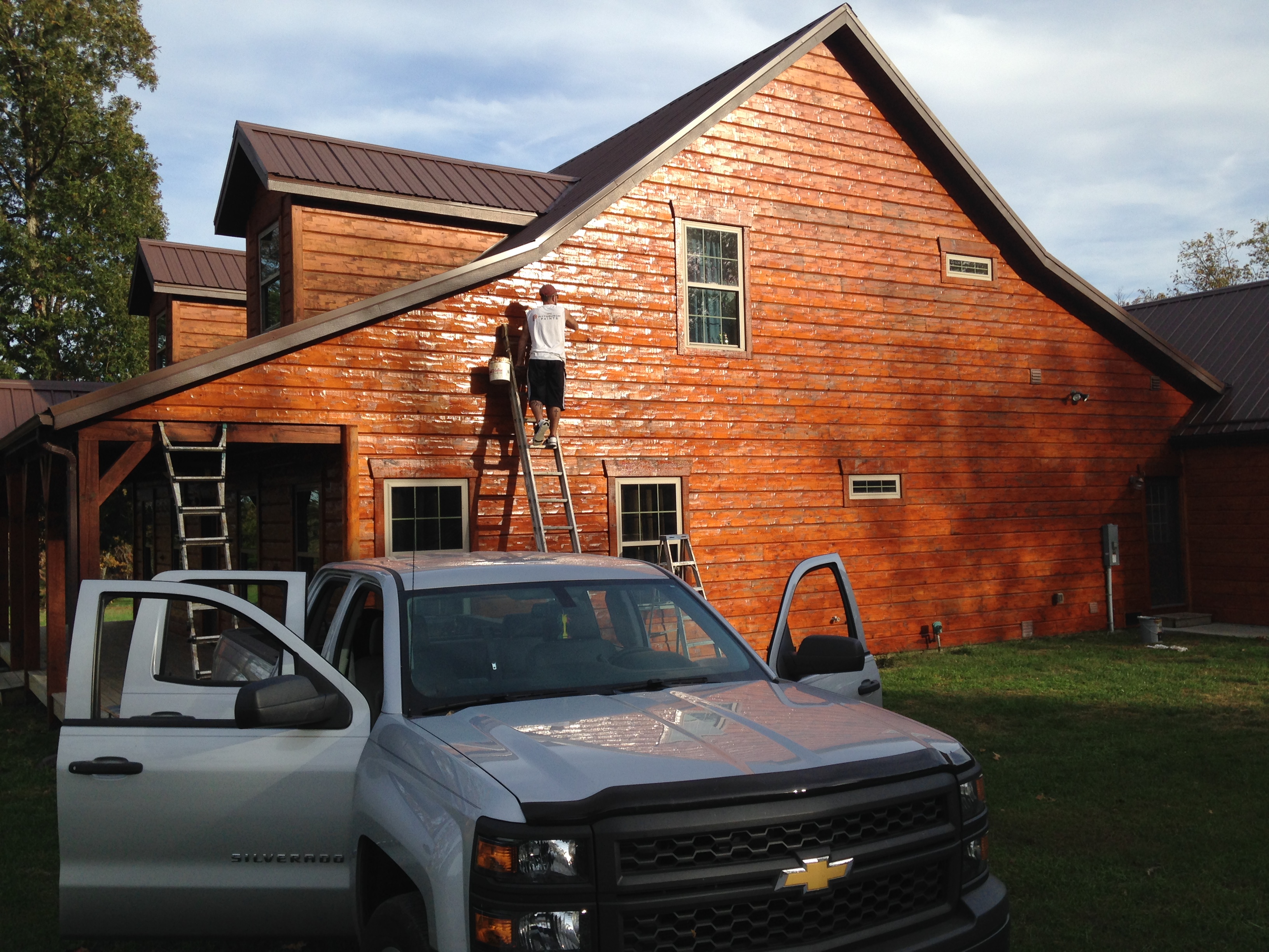 Exterior painter at work in the Denver area